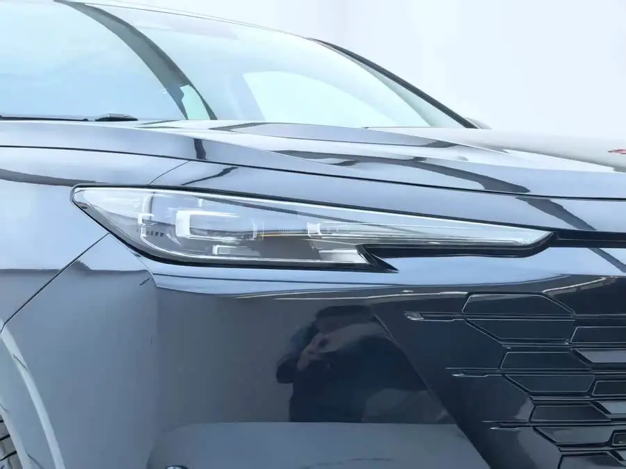 Changan UNI-K 2023 2.0T Two-Wheel Drive Yue Ling Edition