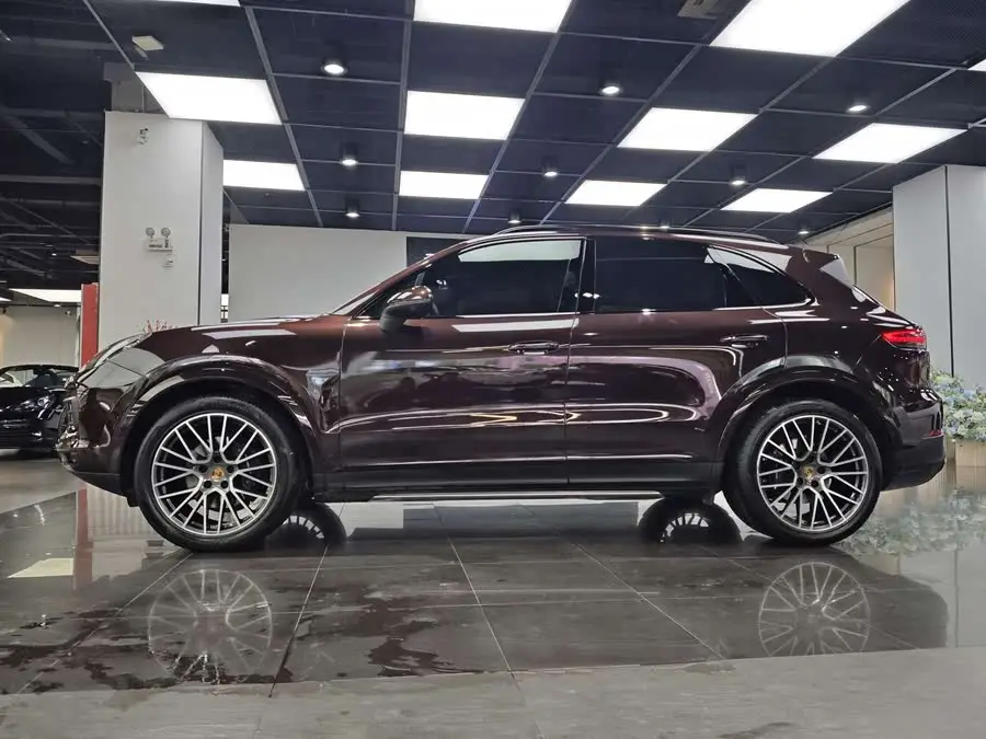 2023 Cayenne Cayenne 3.0T Platinum Edition