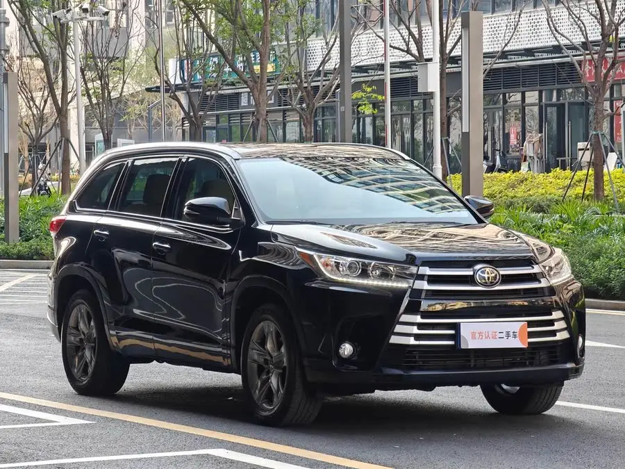 هايلاندر 2021 2.0T دفع رباعي فاخرة 7 مقاعد