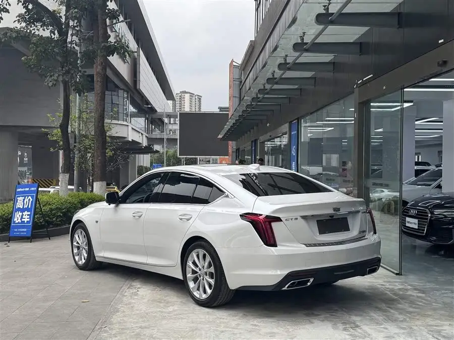 كاديلاك CT5 2024 28T الفاخرة