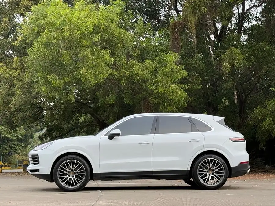 2022 Cayenne 3.0T Platinum Edition