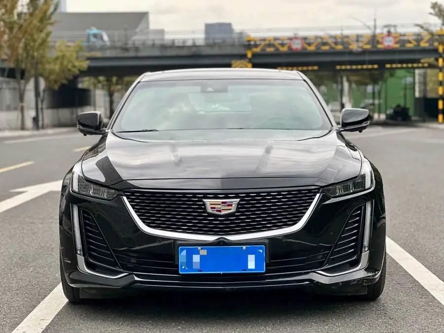 كاديلاك CT5 2022 28T الفاخرة