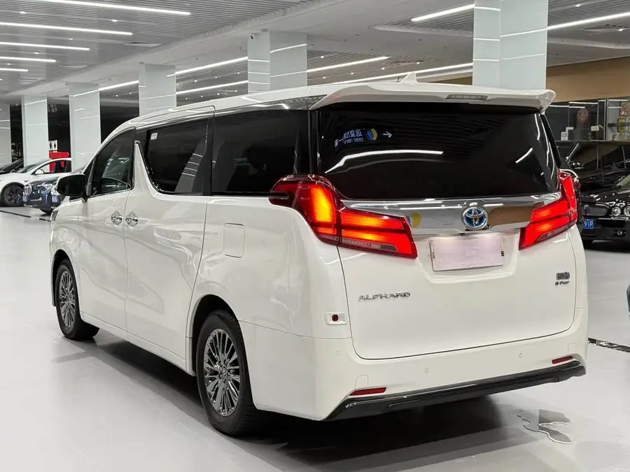 إلفا 2020 هجين 2.5 لتر فاخرة