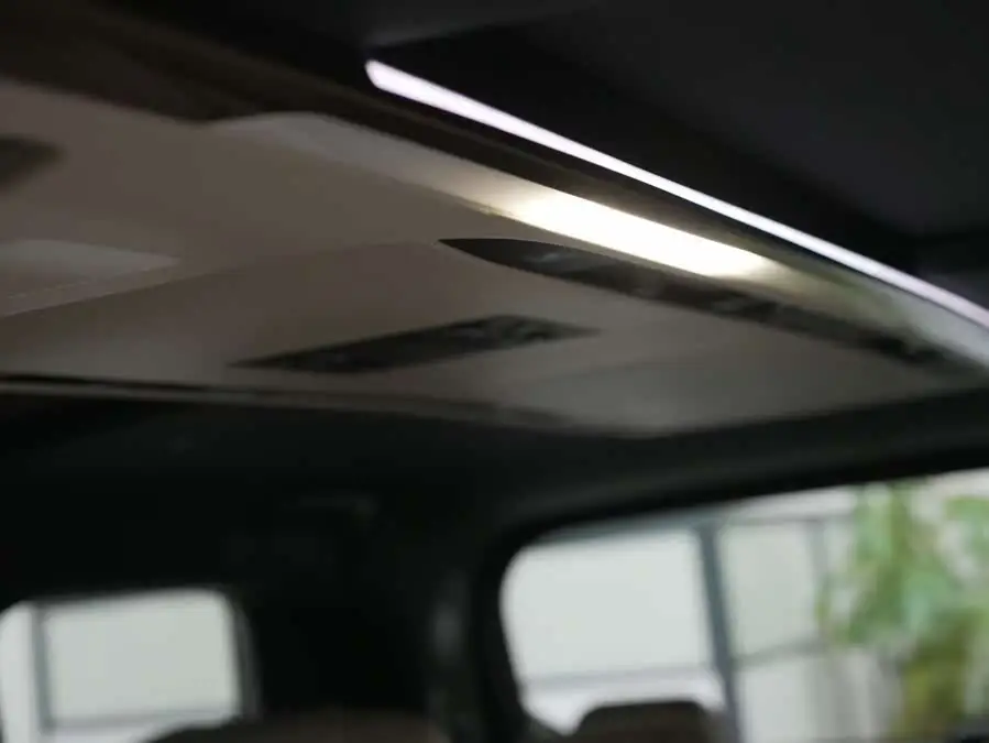 الفاخرة 2024 نسخة مزدوجة المحرك 2.5 لتر