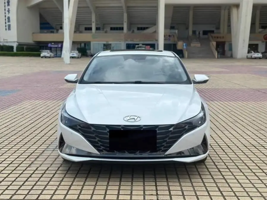 2021 هيونداي إلنترا 1.5 لتر CVT LUX