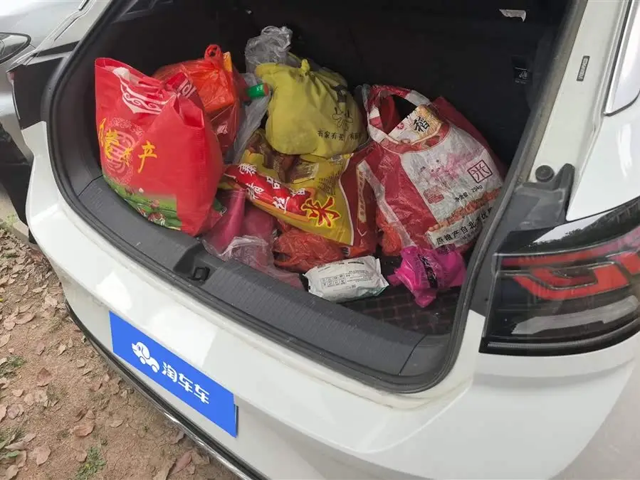 T-ROC 2023 300TSI DSG إصدار تشوانغوانغ للدفع الثنائي