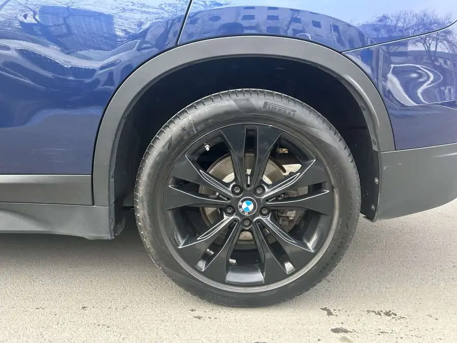 بي إم دبليو X1 2020 sDrive20Li إصدار الموضة