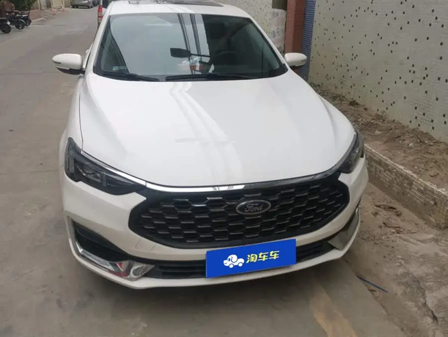 Ford Focus 2021 1.5L Automatic Diamond Edition