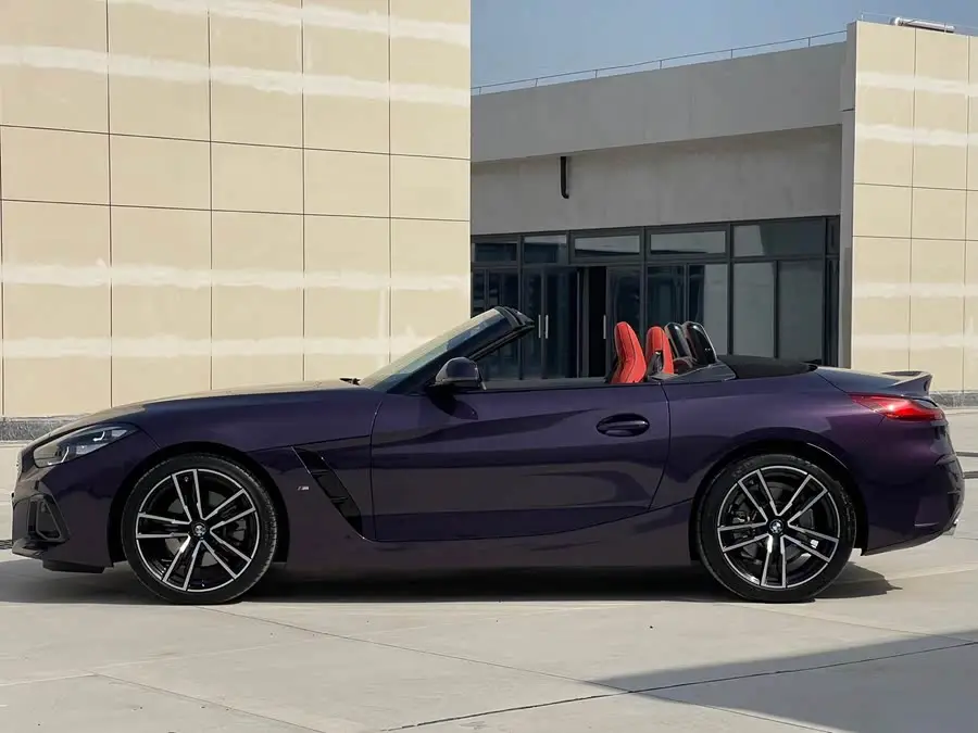 بي إم دبليو Z4 2023 sDrive 25i حزمة رياضية M