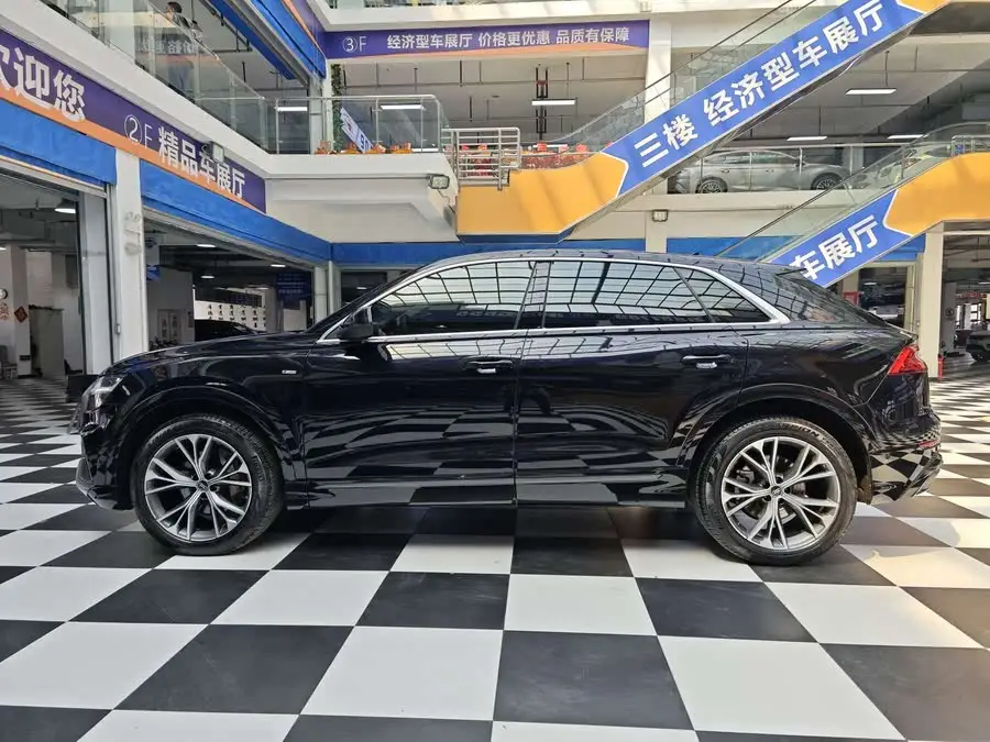 أودي Q8 2021 55 TFSI الفاخرة الديناميكية