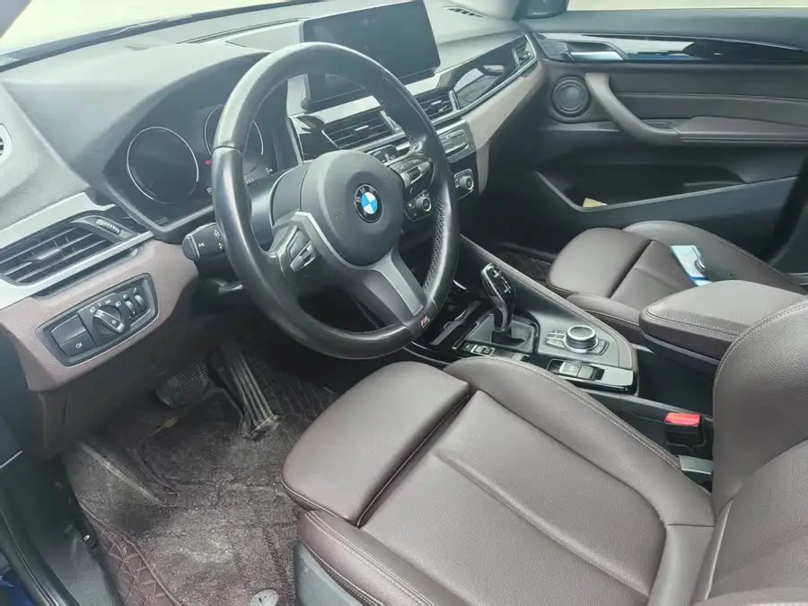 بي إم دبليو X1 2020 sDrive20Li الحصرية