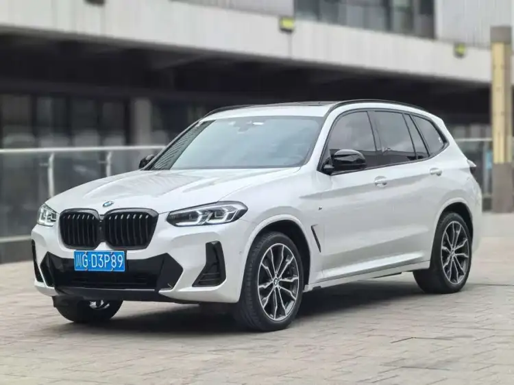 BMW X3 2022 xDrive30i Leading Model M Night Package