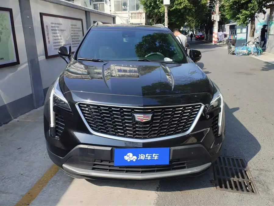 Cadillac XT4 2022 28T FWD Luxury