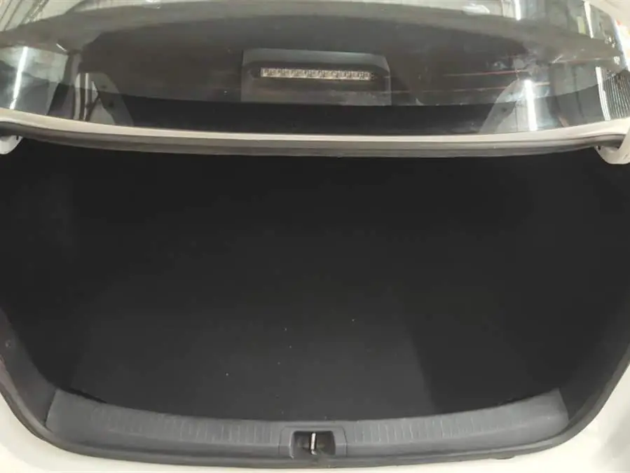 أسد آسيا 2021 2.0L النسخة الفاخرة