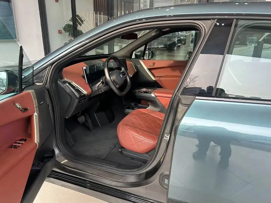 بي إم دبليو iX 2022 xDrive50