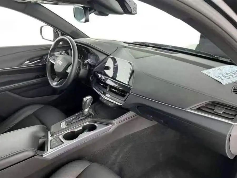 كاديلاك CT4 2021 28T الفاخرة