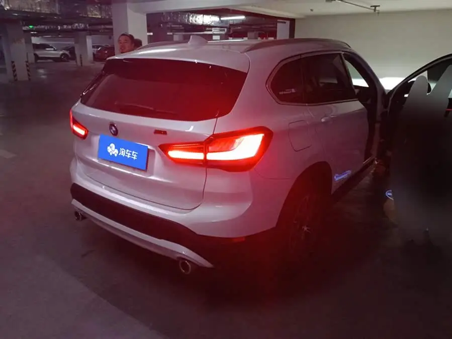 BMW X1 2022 sDrive25Li Leading Edition