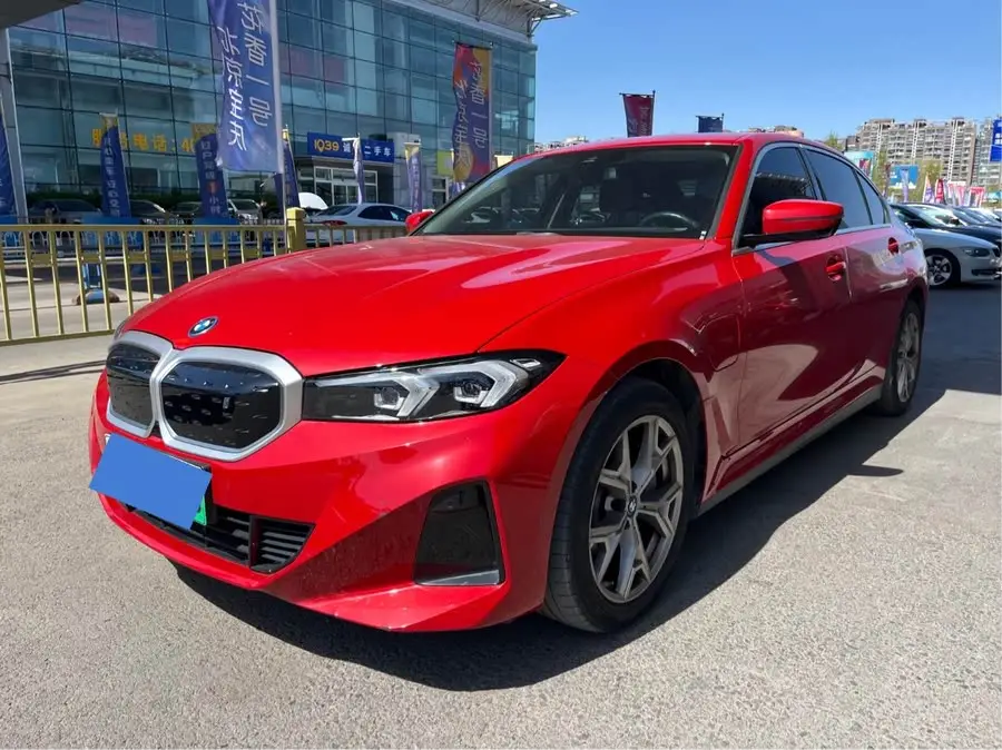 بي إم دبليو i3 2022 eDrive 35 L