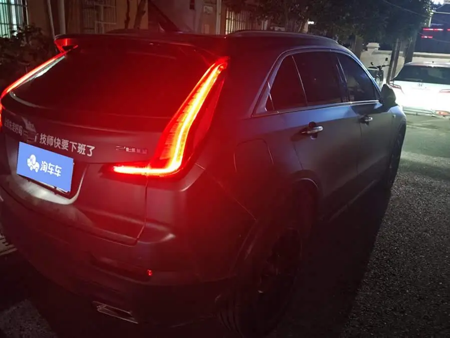 Cadillac XT4 2022 28T FWD Luxury