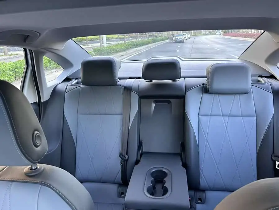 لافيدا 2024 1.5 لتر أوتوماتيكي إصدار خمسة مليون