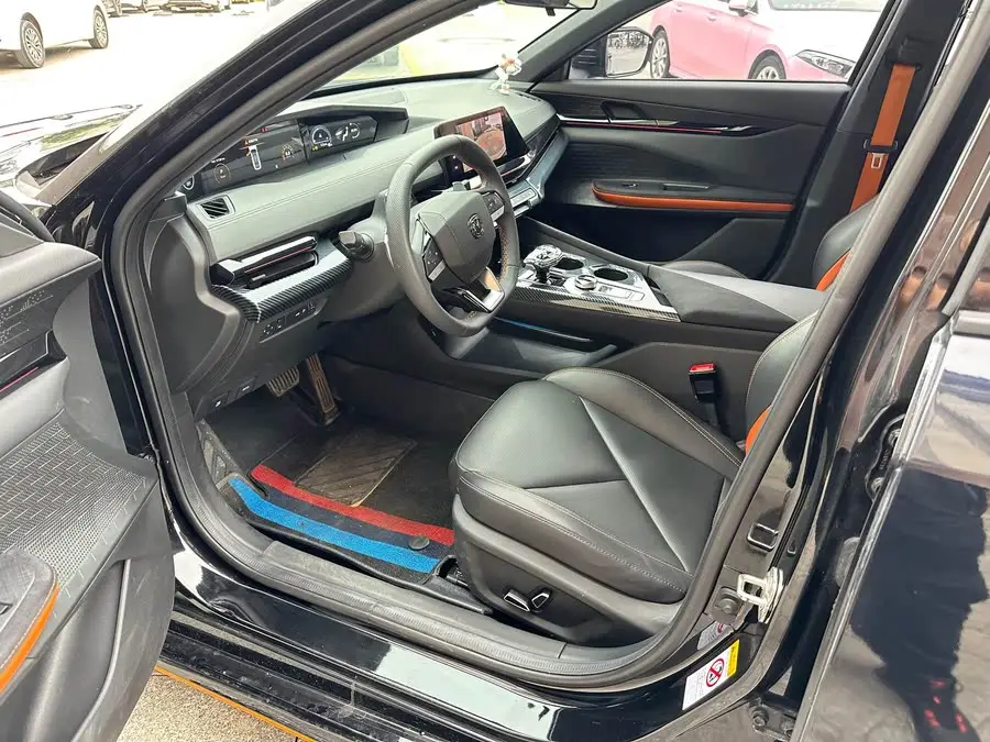 Changan UNI-V 2023 1.5T Sport Version