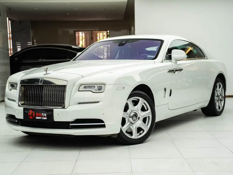 فانتوم 2018 طراز 6.6T القياسي