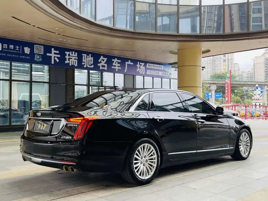 كاديلاك CT6 2021 28T النخبة