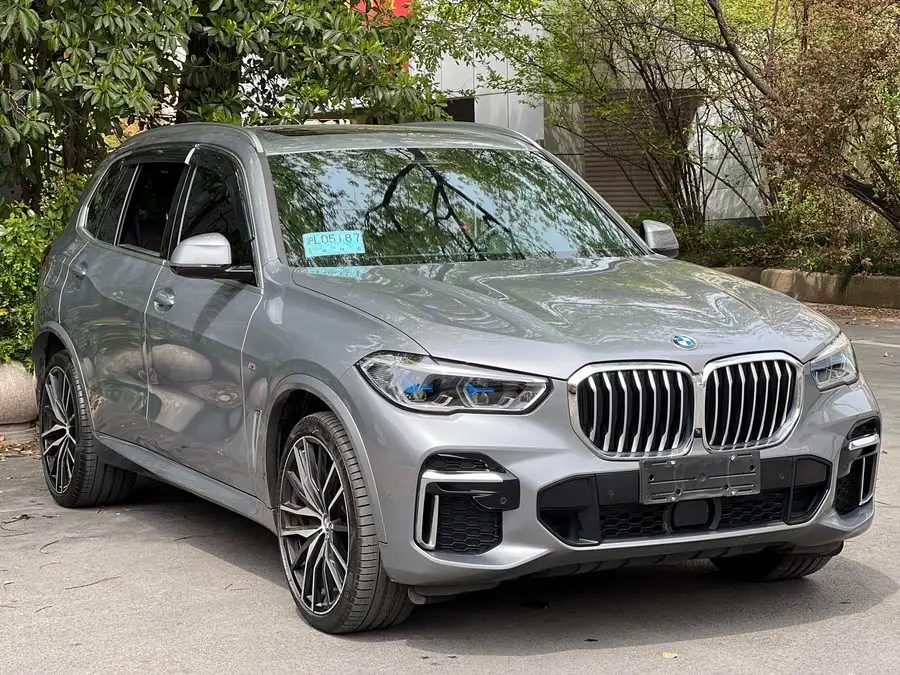 بي إم دبليو X5 2022 xDrive 40Li طراز M الرياضي الفاخر