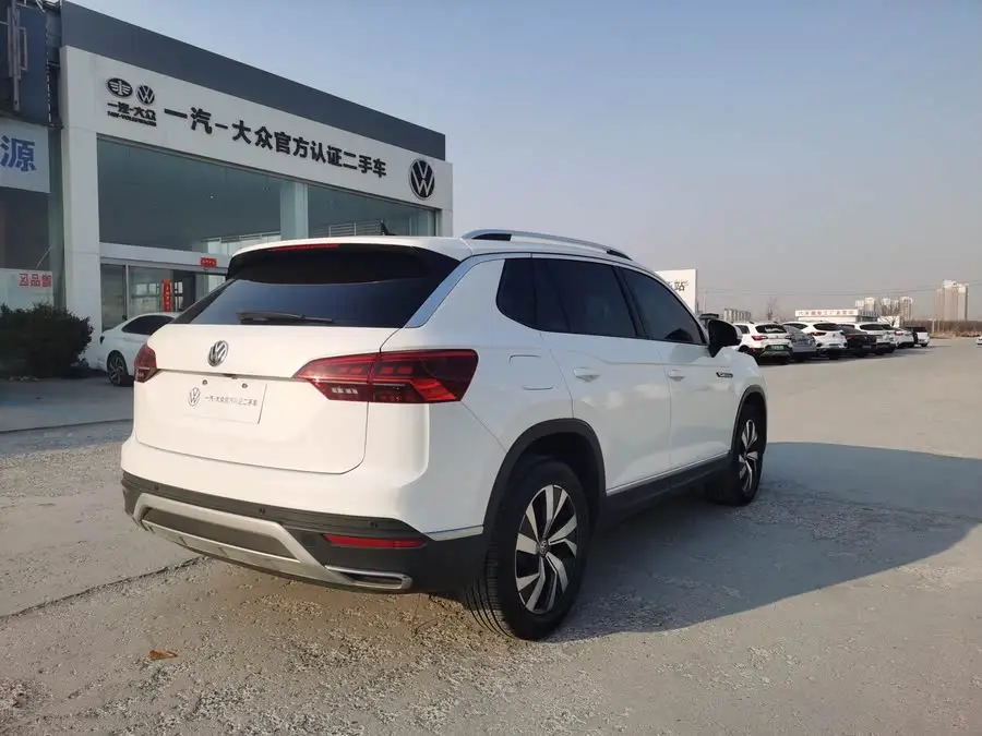 تيرون 2020 330 TSI نسخة الفخامة الذكية ذات الدفع الثنائي