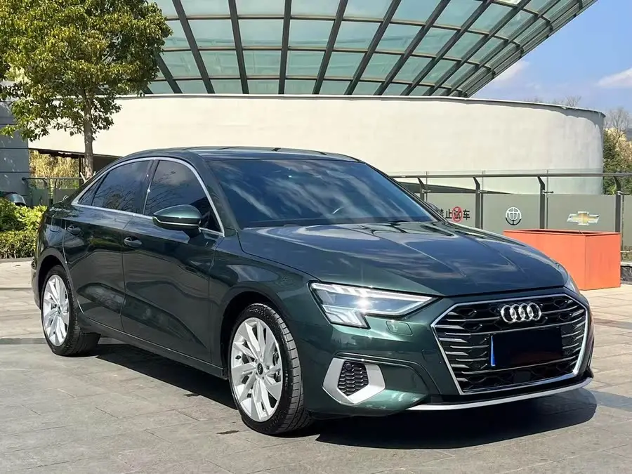 أودي A3 طراز 2022 A3L ليموزين 35 TFSI الأناقة العصرية