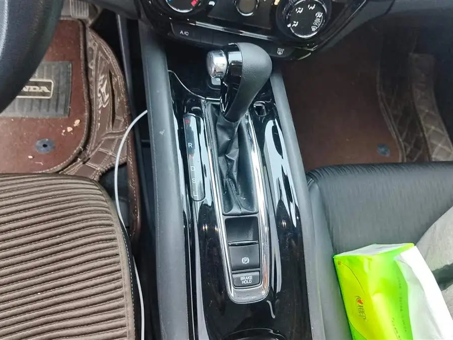 2020 هوندا HR-V 1.5L CVT النسخة الفاخرة