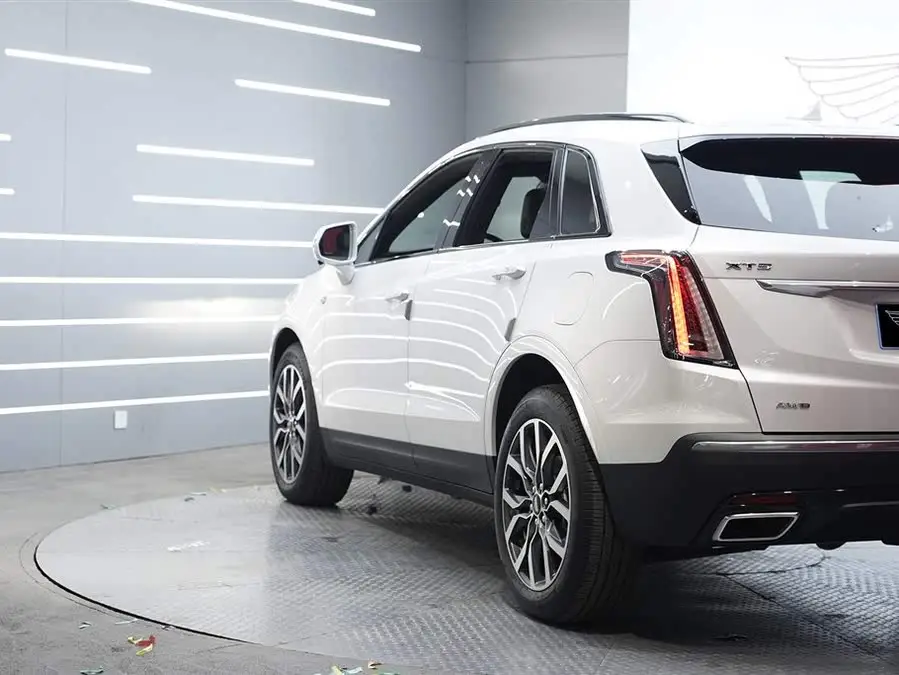 Cadillac XT5 2022 2.0T AWD Luxury (Hummingbird Edition)