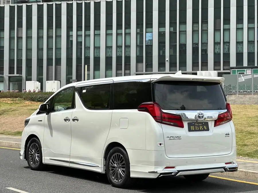 ألڤارد 2021 فئة الدفع المزدوج 2.5 لتر بريميوم