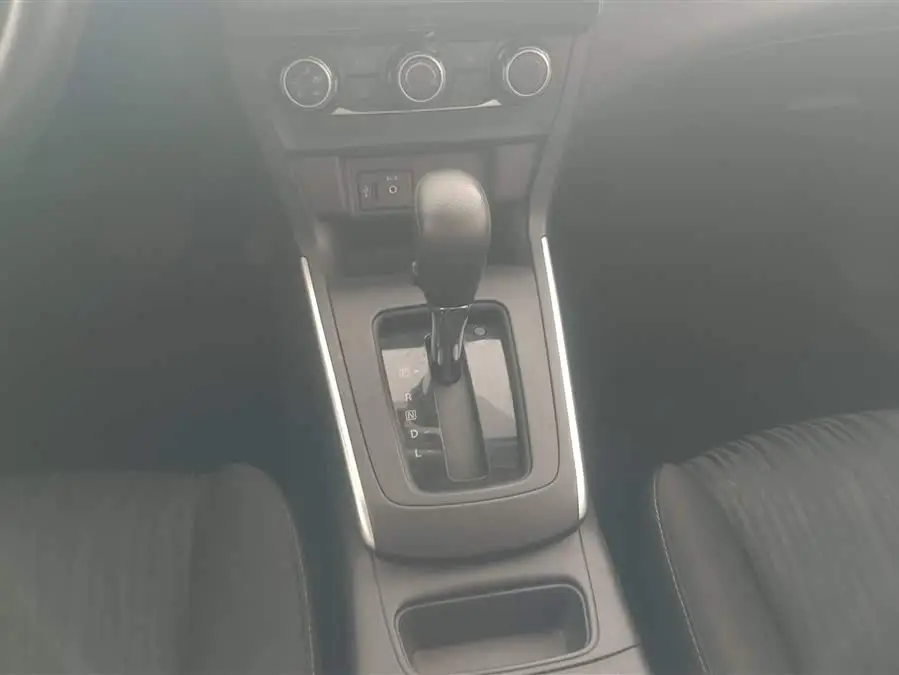 2021 نيسان سيلفي كلاسيك 1.6XE CVT إصدار الراحة