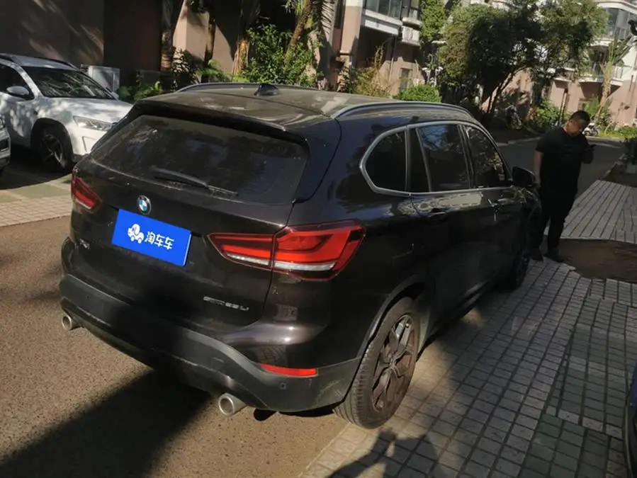 BMW X1 2022 sDrive25Li Leading Edition