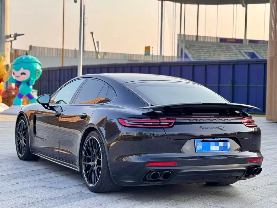 2019 Panamera GTS 4.0T