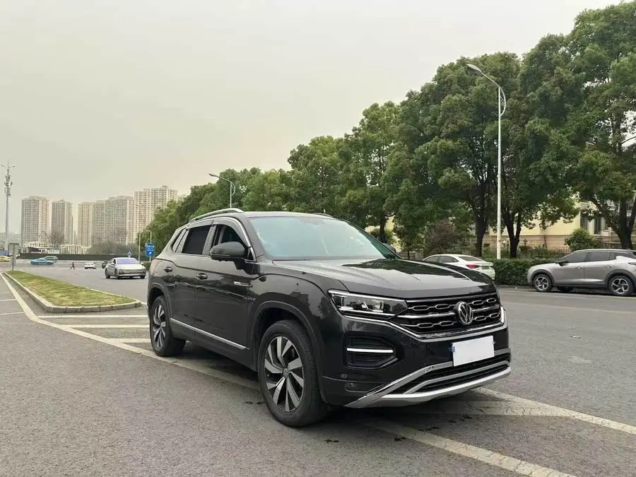 تايرون 2020 330 TSI الدفع الثنائي الفاخر الذكي