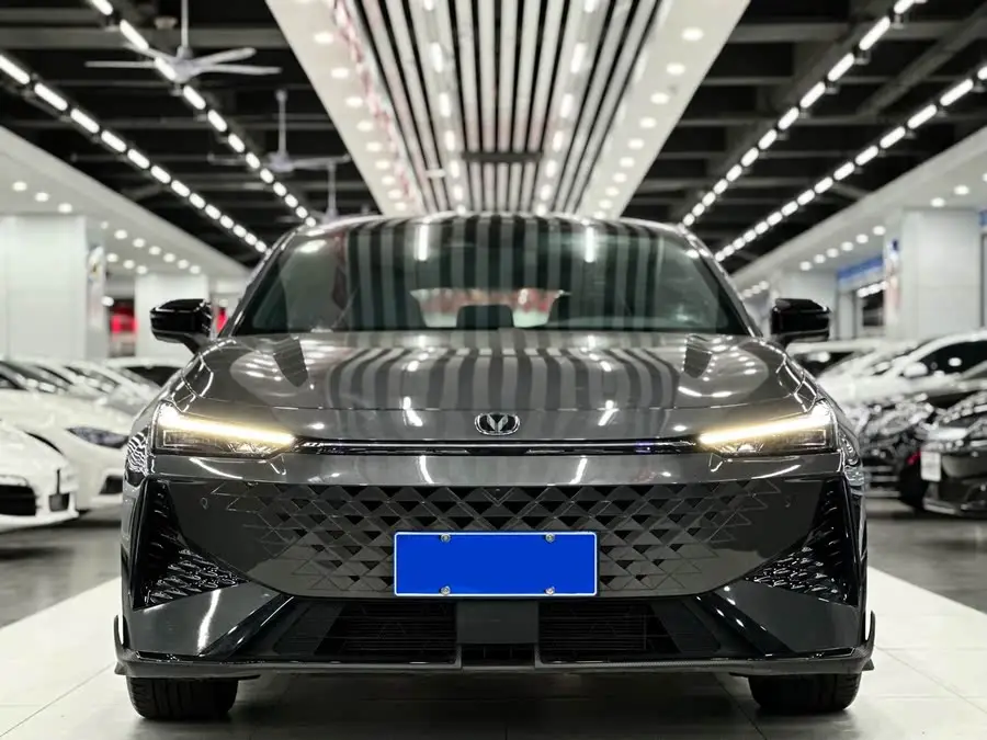 Changan UNI-V 2024 1.5T Premium Edition