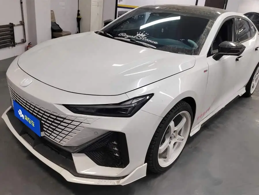 Changan UNI-V 2023 1.5T Premium