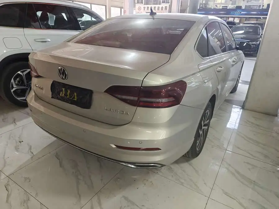 لافيدا 2021 1.5 لتر أوتوماتيكي إصدار ستايل