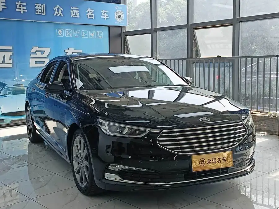 2019 Taurus EcoBoost 245 Premium