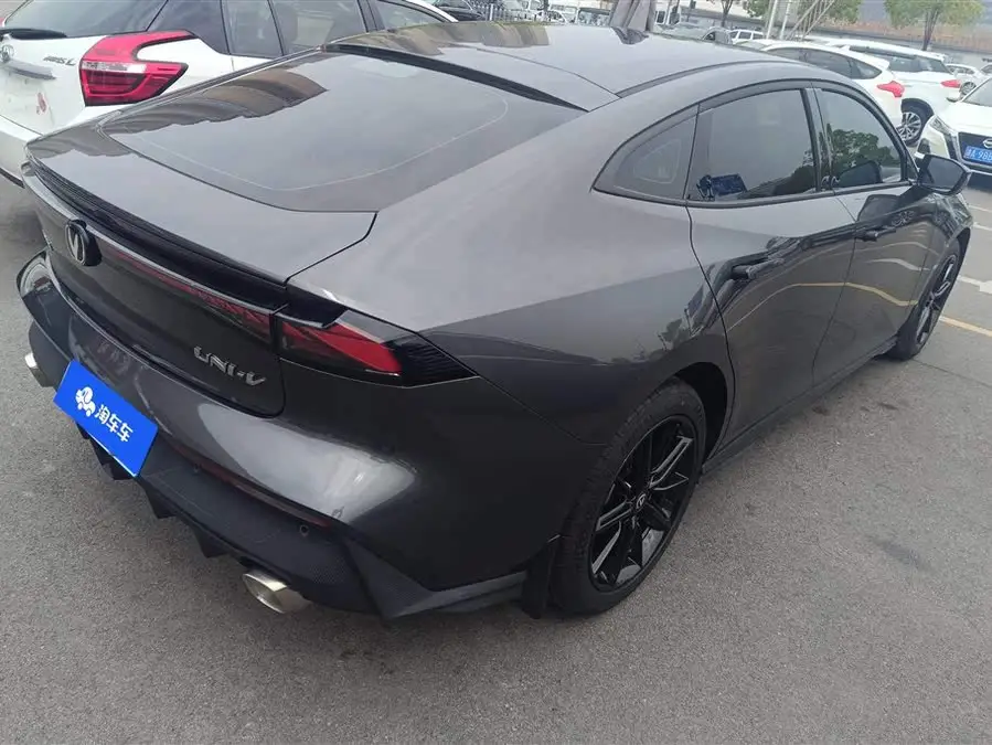 Changan UNI-V 2024 1.5T Premium