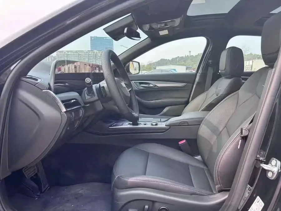 كاديلاك CT5 2024 28T برو فاخر