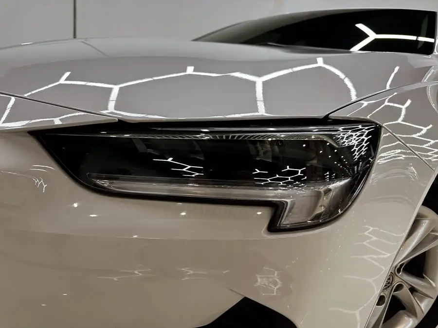 بيوك ريجال 2020 552T النخبة