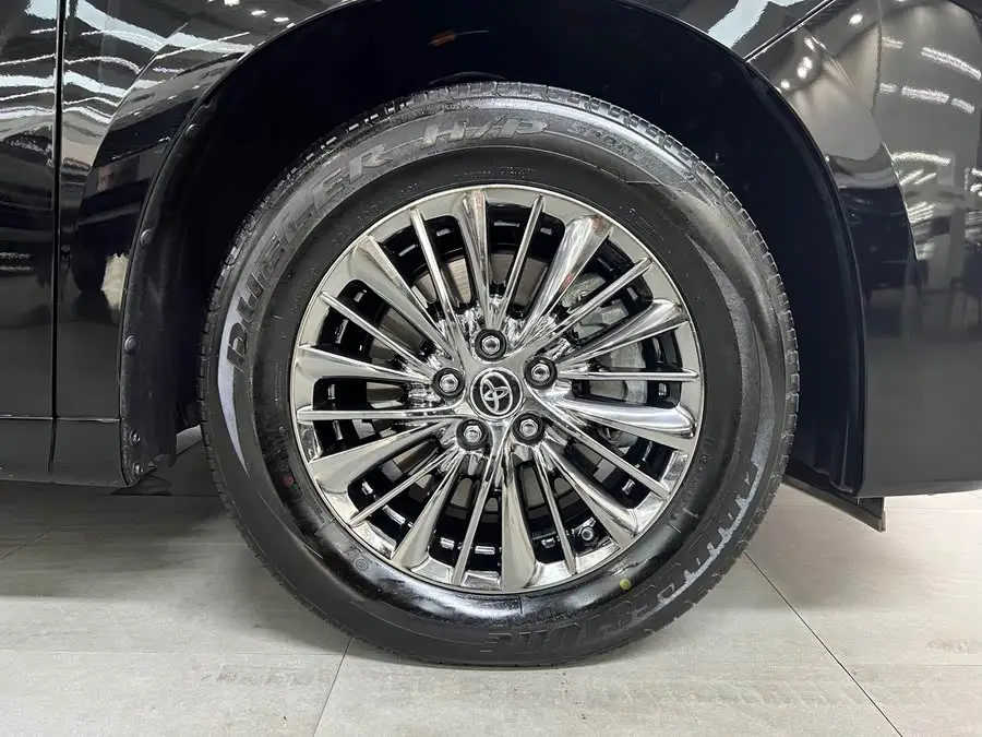 ألـفـارد 2021 ثنائي المحرك 2.5 لتر الفئة الممتازة