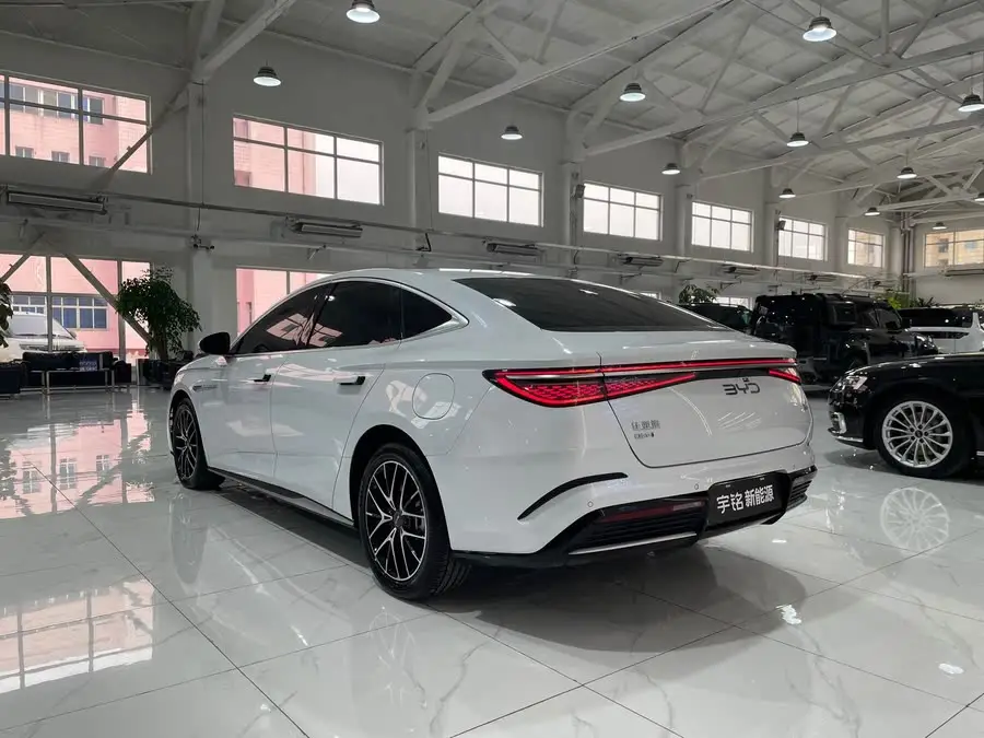 Sealion 2023 DM-i 1.5L 121km Prestige