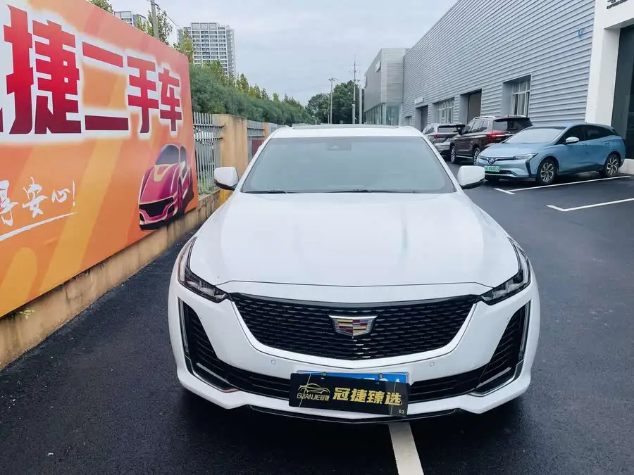 كاديلاك CT5 2022 28T الفاخرة (الإصدار القياسي)