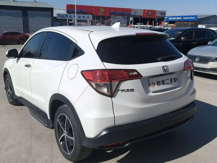 هوندا HR-V 2020 1.5 لتر CVT النسخة الرائدة