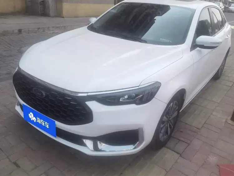 Ford Focus 2021 1.5L Automatic Diamond Edition