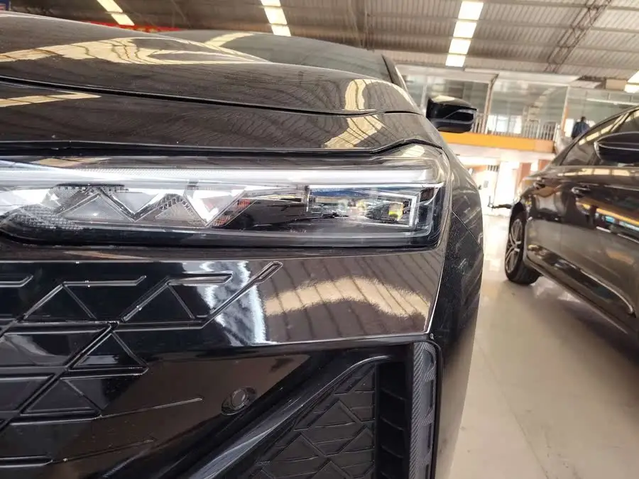 Changan UNI-V 2022 1.5T Excellence